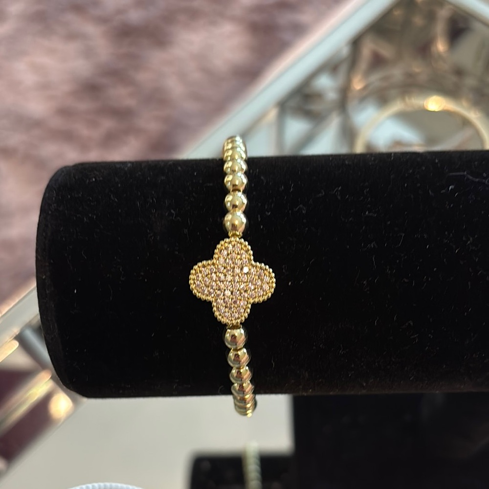 Gold Clover Beaded Bracelet with Pavé Accent